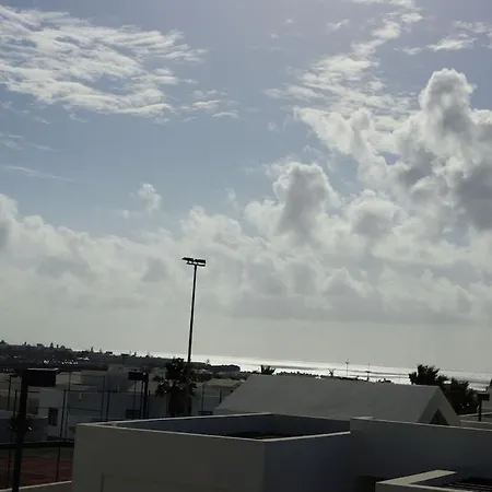 Luxury Near 1km Swimming Pool Tennis Court Great For Ages فيلة *