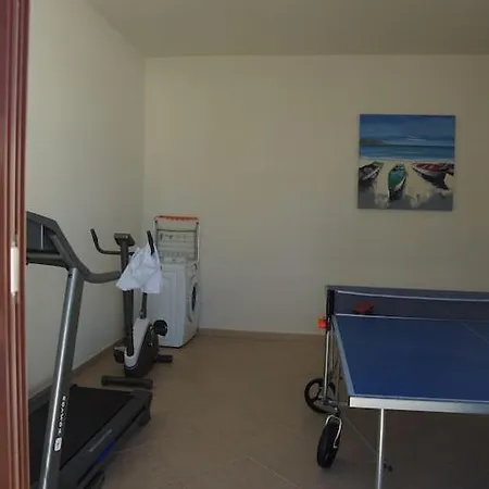 Luxury Near 1km Swimming Pool Tennis Court Great For Ages بلايا بلانكا