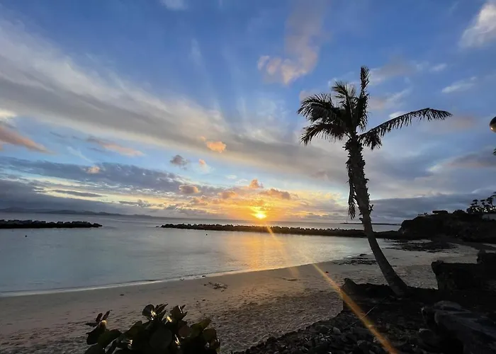 Luxury Near 1km Swimming Pool Tennis Court Great For Ages Vila