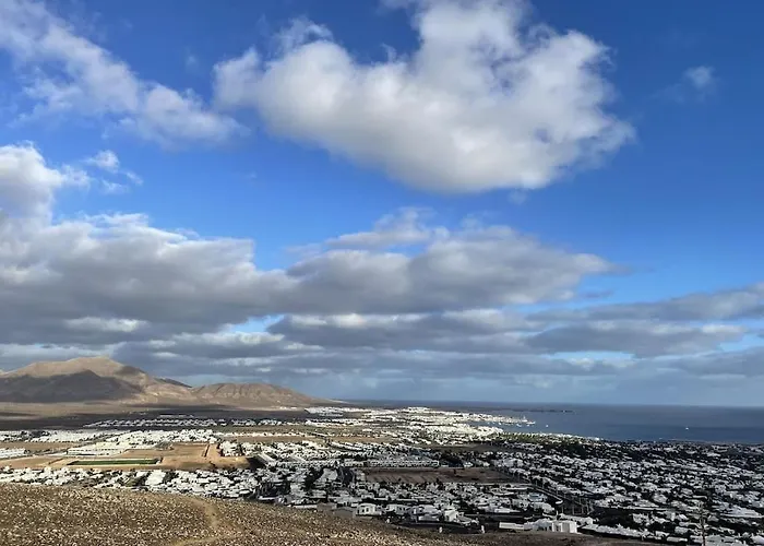 Luxury Near 1km Swimming Pool Tennis Court Great For Ages Vila